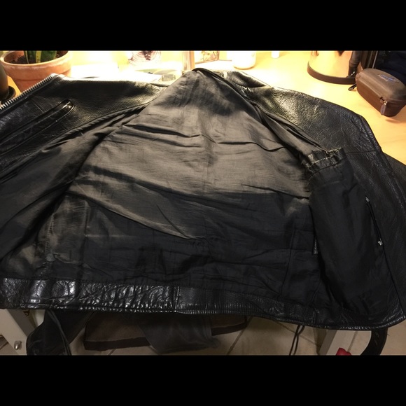 Leather Motorcycle jacket - Picture 9 of 10